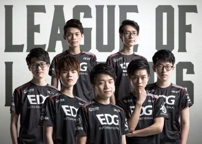 定不移地推 定不移地推