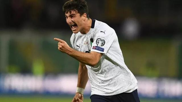 己的精彩篇 己的精彩篇